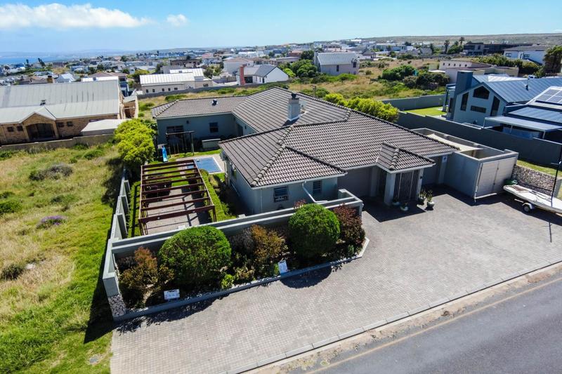 5 Bedroom Property for Sale in Myburgh Park Western Cape